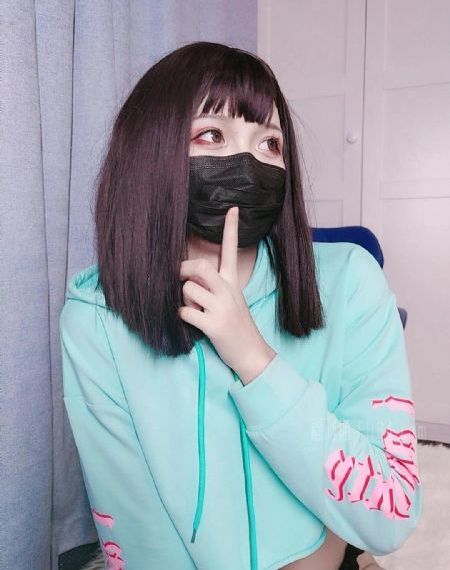 骚妇全程露脸淫语对白视频_手机免费观看