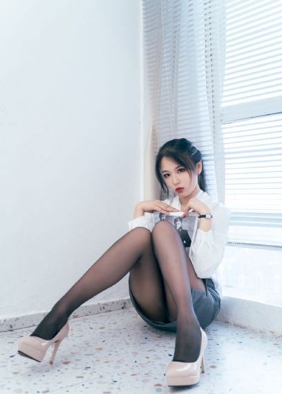 绝色中出久久久_DVDHD高清在线观看