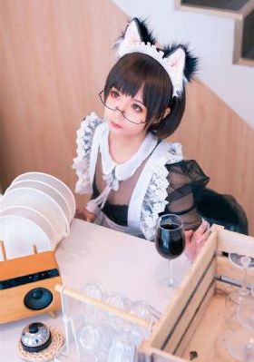 法国欧美l乳时装秀45分钟_HD高清电影在线